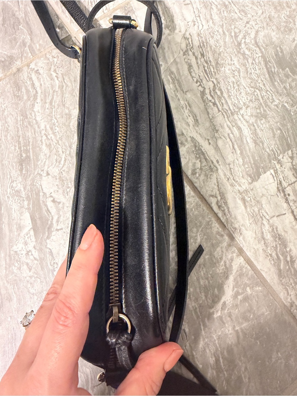 Gucci Marmont Black Chevron GG Leather Crossbody Bag with Gold Hardware - Picture 4 of 12